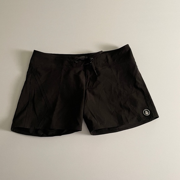 Volcom black swim board shorts - Picture 1 of 2